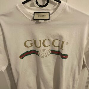Men’s Gucci t-shirt